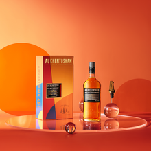 Load image into Gallery viewer, Auchentoshan 18 Years Single Malt Whisky Festive Gift Set
